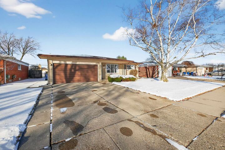 Property Photo:  14515 Ivanhoe Drive  MI 48088 