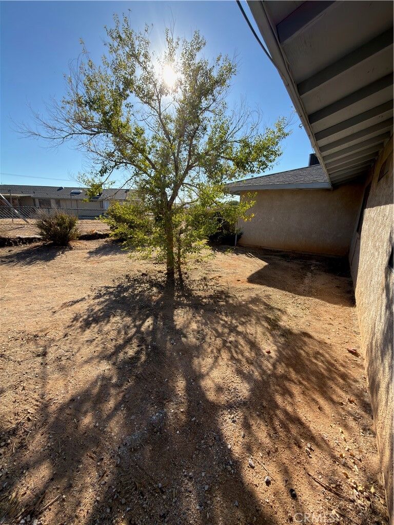 Property Photo:  10547 Cochiti Road  CA 92308 