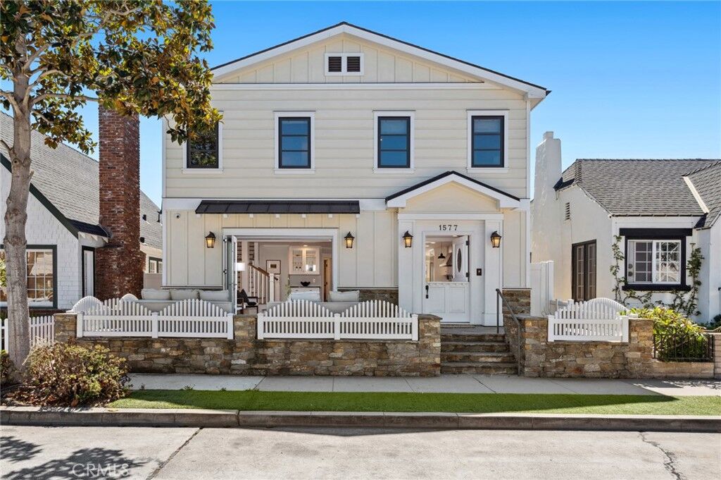 Property Photo:  1577 Miramar Drive  CA 92661 