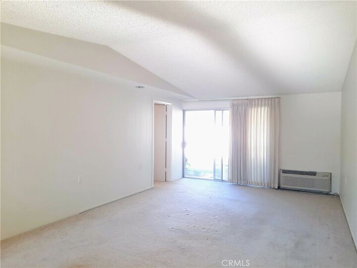 Property Photo:  749 Avenida Majorca  CA 92637 