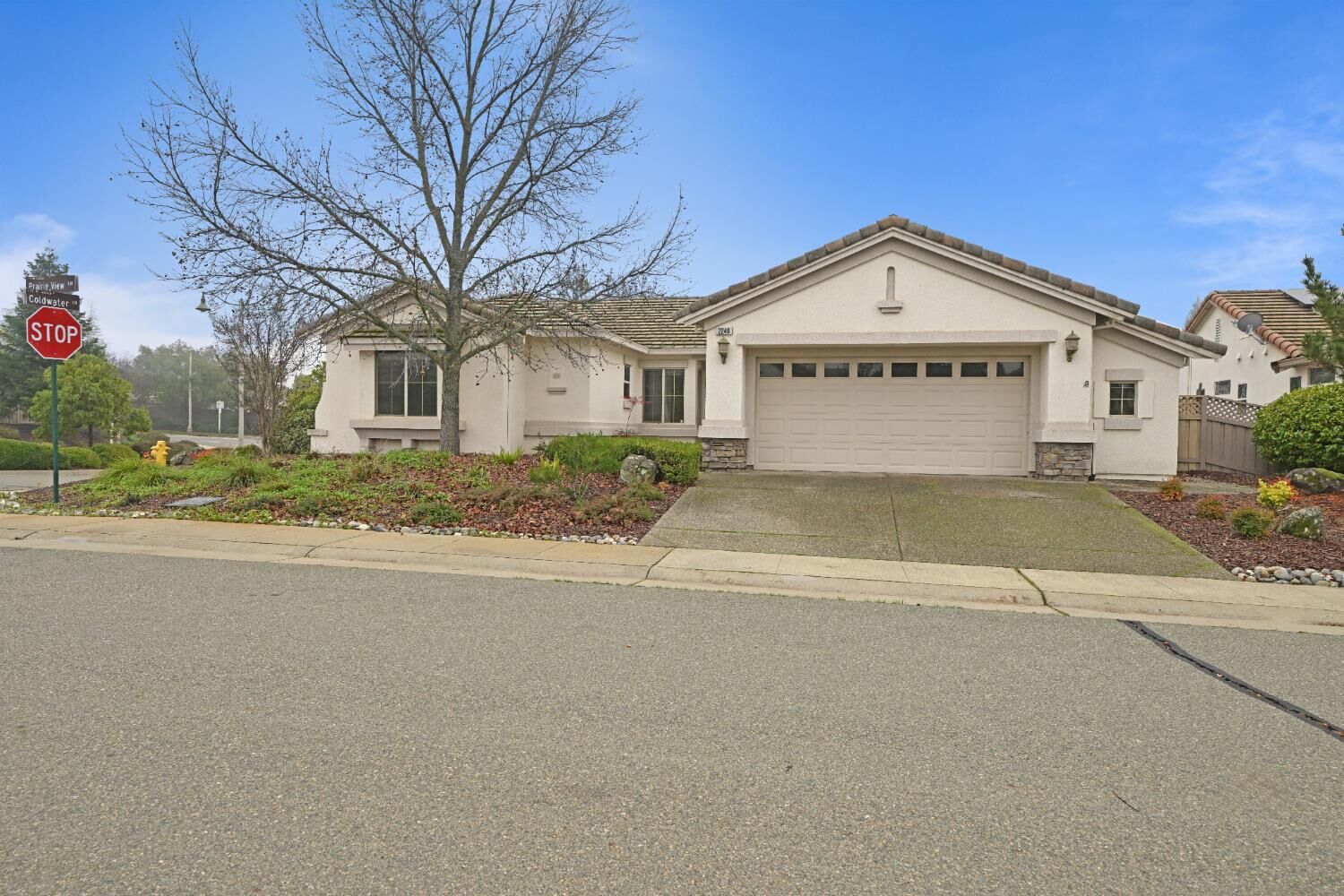 Property Photo:  2240 Prairie View Lane  CA 95648 
