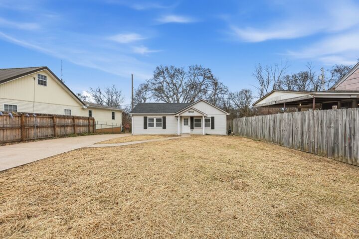 Property Photo: 803 Old Woodmont Blvd TN 37040