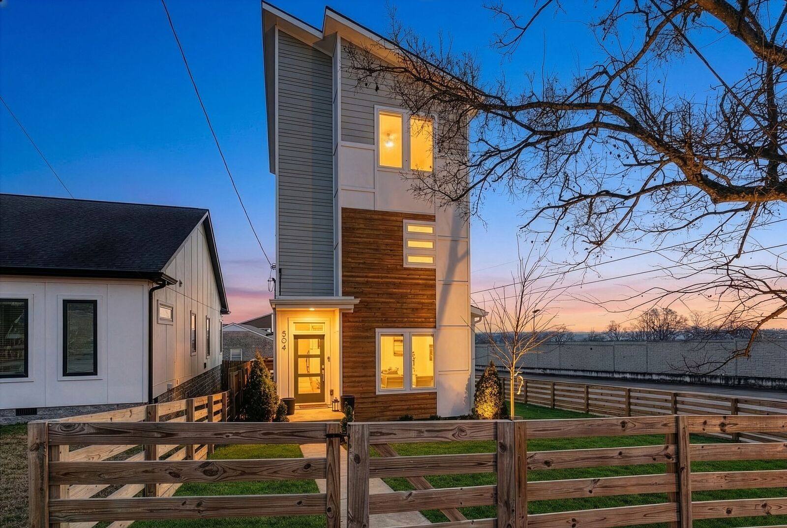 Property Photo: 504 Newton Ave TN 37209