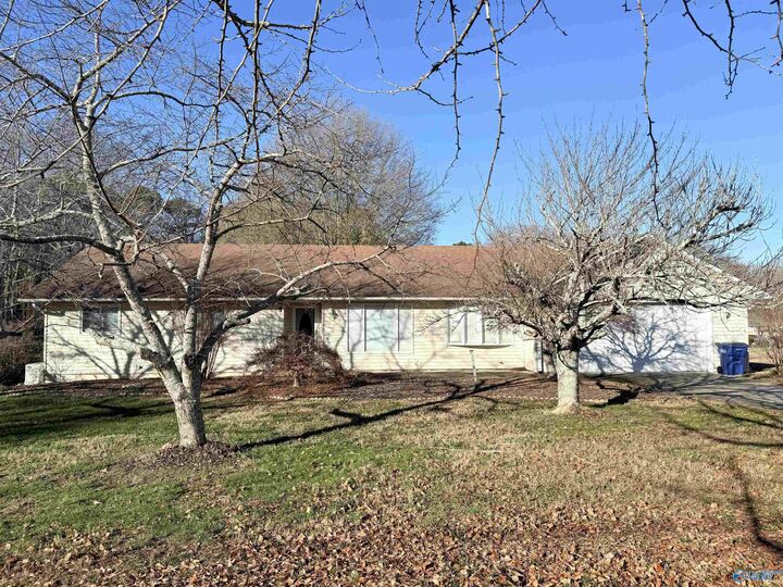 Property Photo: 829 10th Street NW AL 35016