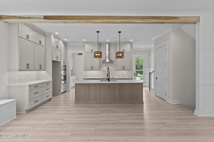 Property Photo:  633 Vale Drive  NC 28411 