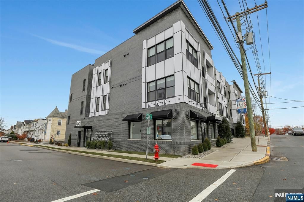 Property Photo:  255 Ridge Road 201  NJ 07071 