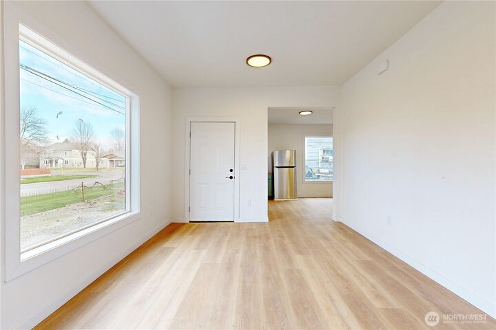 Property Photo: 407 W Pine Street WA 99362