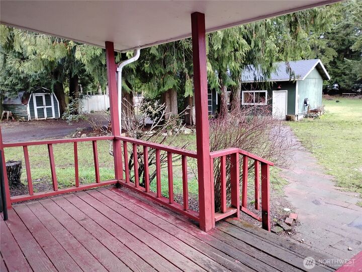 Property Photo:  22721  149th Avenue E  WA 98338 