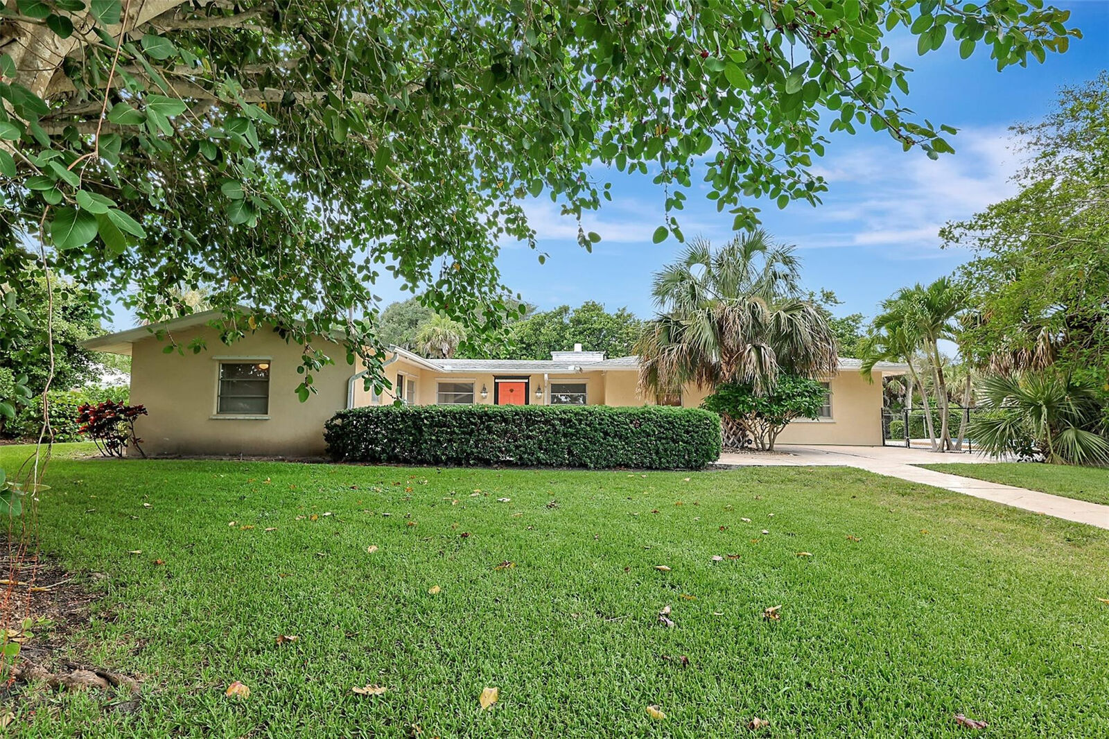 Property Photo: 3735 Eagle Drive FL 32963