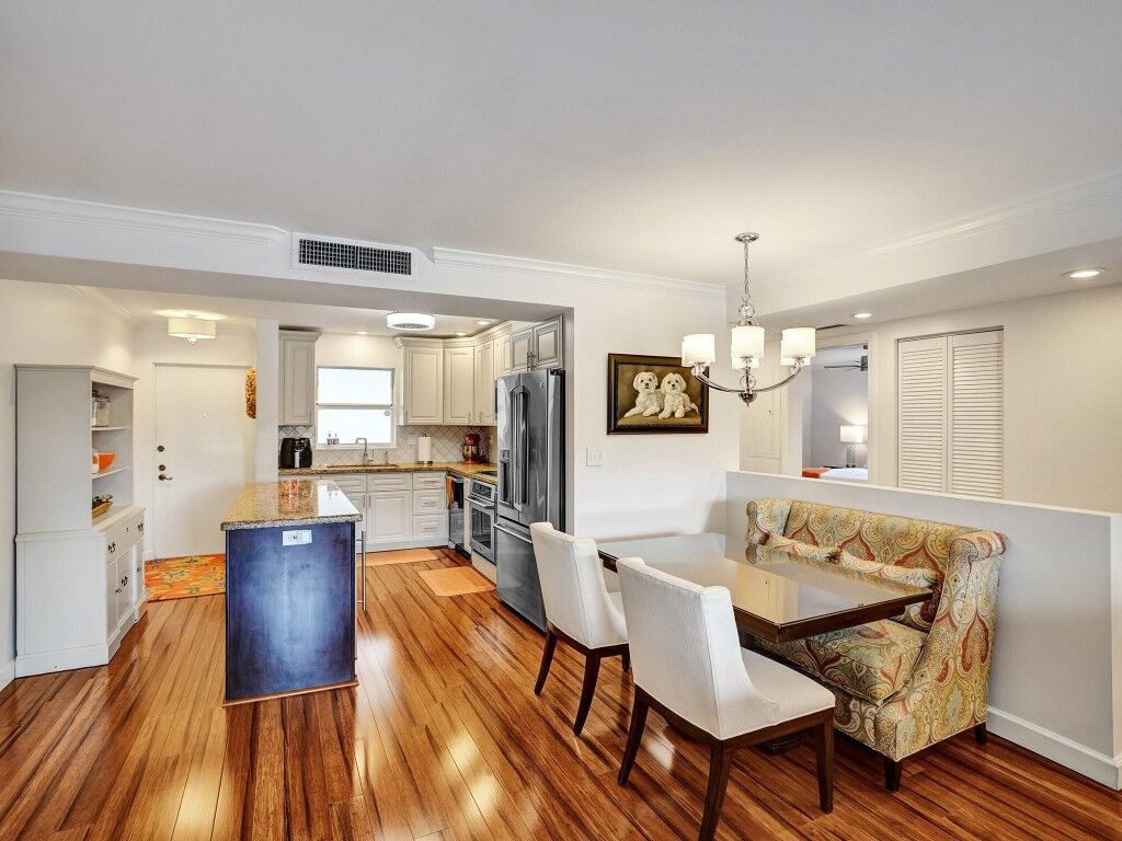 Property Photo:  1212 SE 2nd Court 301  FL 33301 