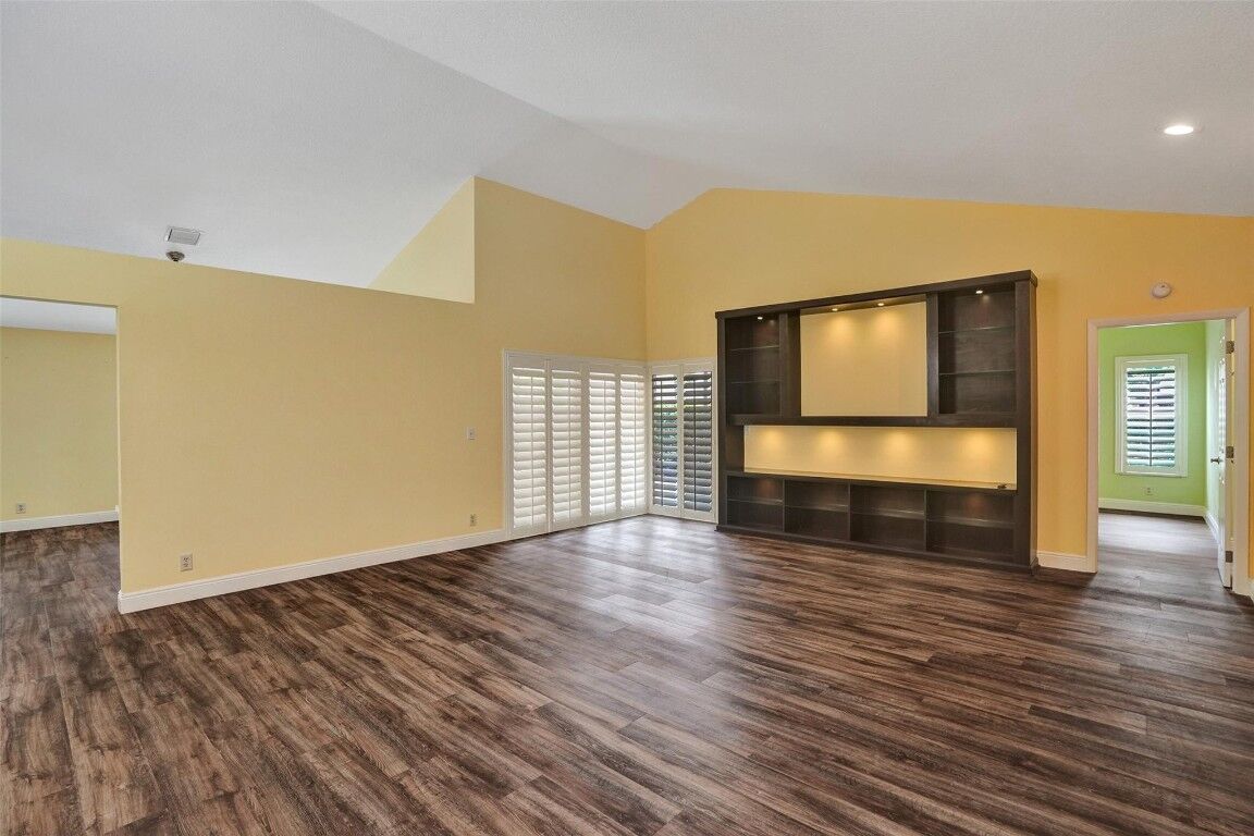 Property Photo:  4341 NW 51st Street  FL 33073 