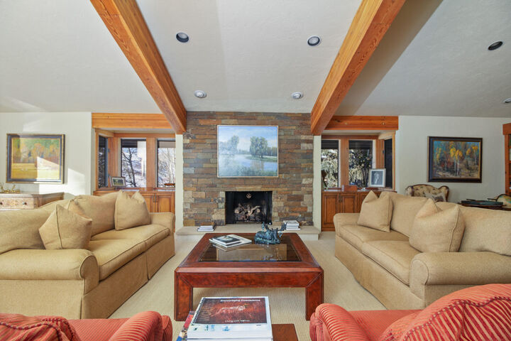 Property Photo:  117 Skyline Dr  ID 83353 