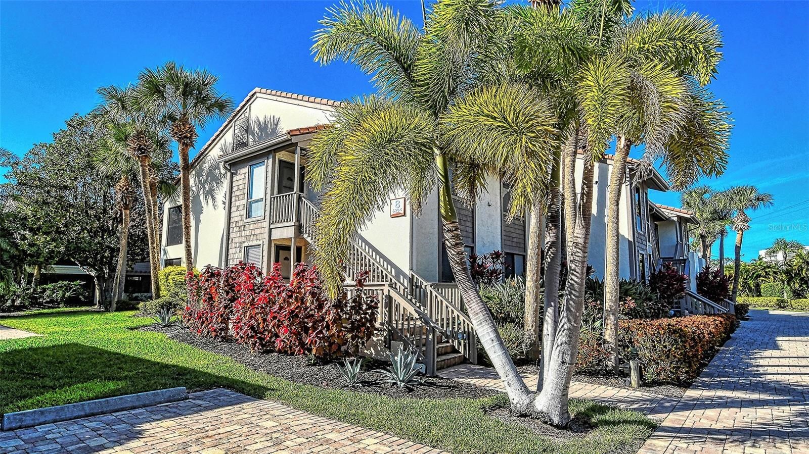 Property Photo:  6204 Midnight Pass Road 205  FL 34242 
