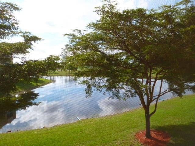 Property Photo: 7735 Yardley Drive 205 FL 33321