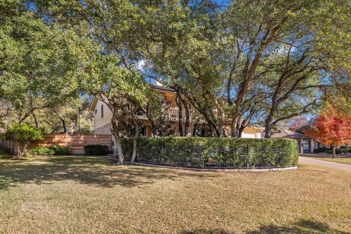 Property Photo: 1508 Ben Crenshaw Way TX 78746