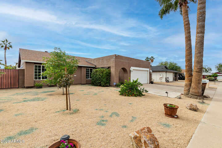 Property Photo:  10101 W Sells Drive  AZ 85037 