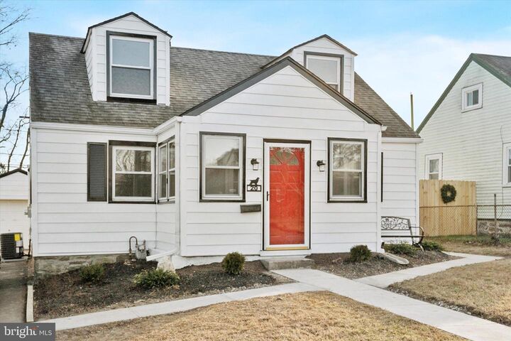 Property Photo:  20 Neeld Lane  PA 19014 