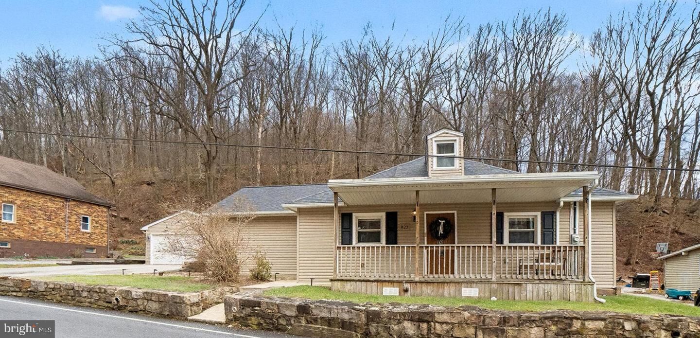 Property Photo:  823 Roberts Valley Road  PA 17110 