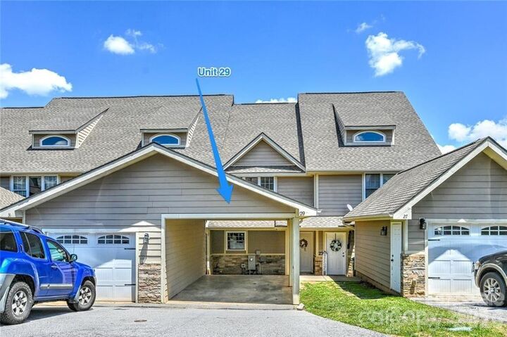 Property Photo: 29 Rotunda Circle NC 28806