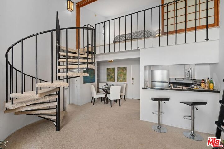 Property Photo:  1440 Veteran Ave  CA 90024 