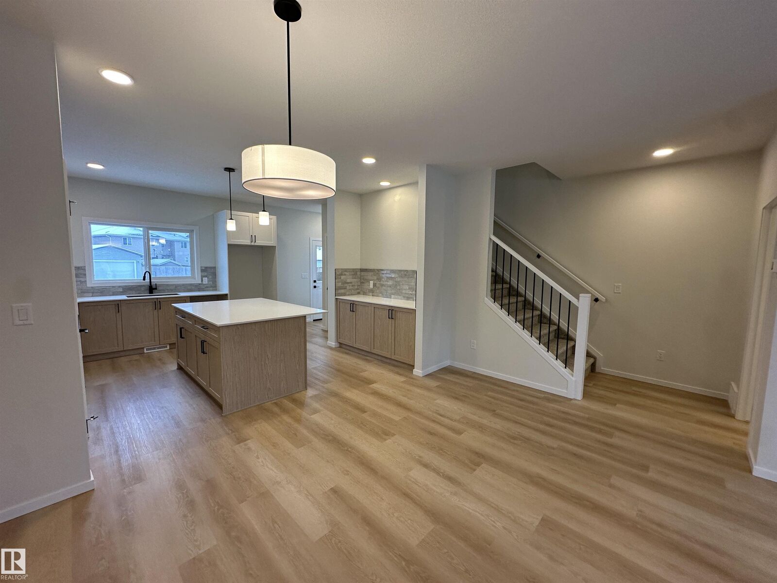 Property Photo: 35 Sereno Lane AB T8L 0Z9