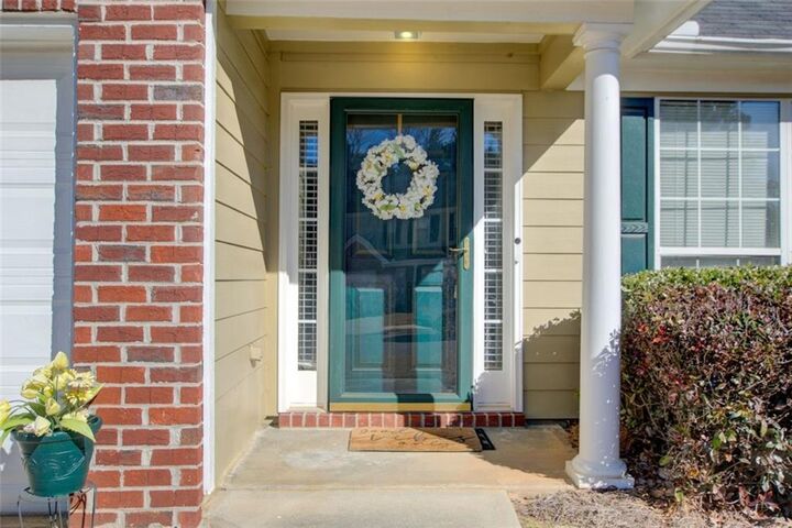 Property Photo: 4119 Ravenwood Court GA 30291