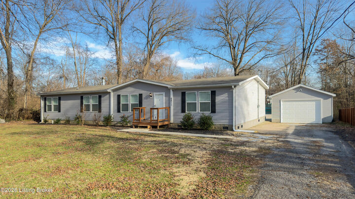 Property Photo:  6811 Memory Ln  KY 40258 