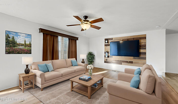 Property Photo:  6811 Memory Ln  KY 40258 