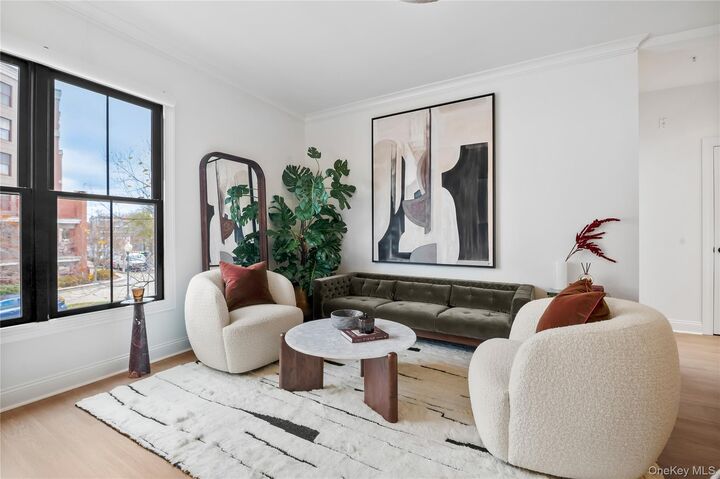 Property Photo:  30 Lake Avenue 306  NY 12866 