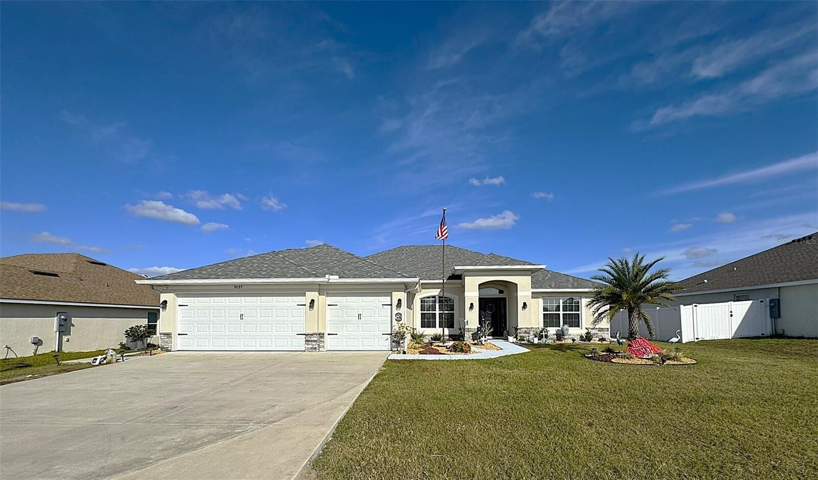 Property Photo:  9097 SE 48th Court Road  FL 34480 