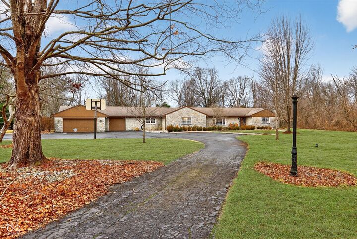 Property Photo: 9641 Hamilton Hills Drive IN 46038