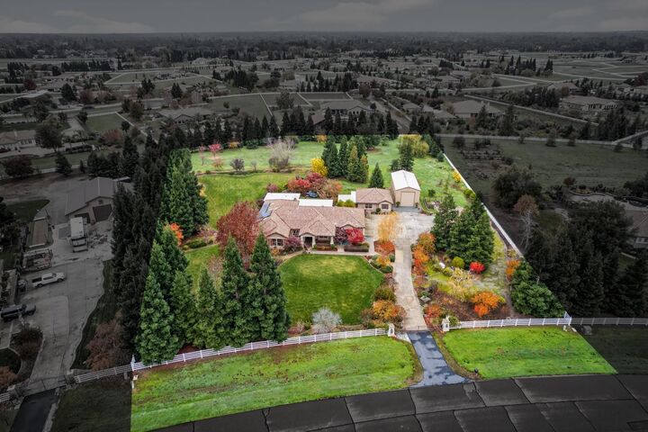 Property Photo:  9340 Crossrail Drive  CA 95693 