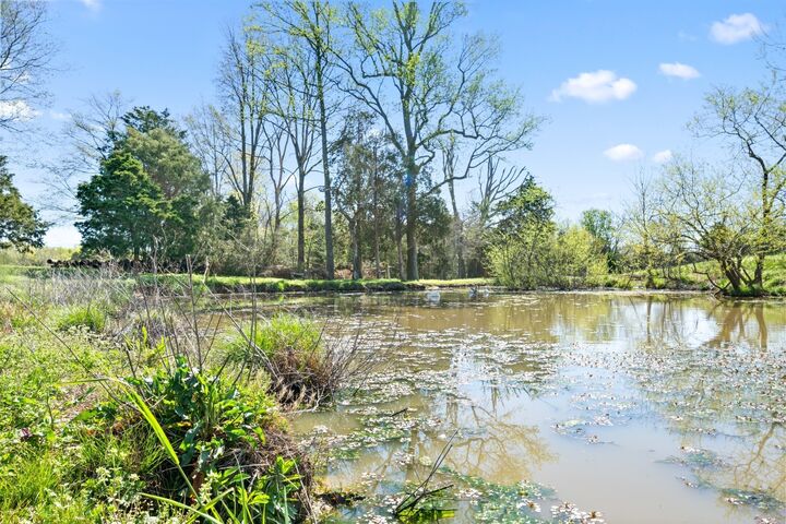 Property Photo: 5479 Louise Rd TN 37051