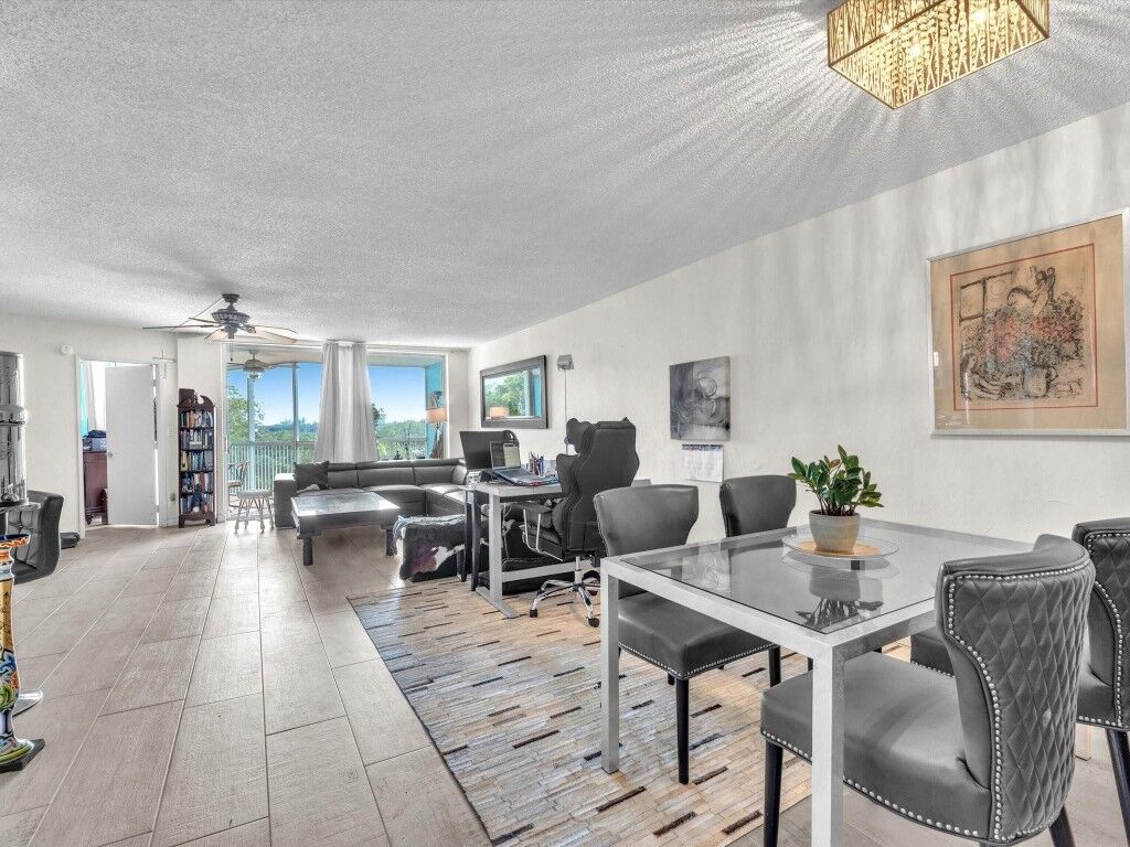 Property Photo:  2940 N Course Drive 605  FL 33069 