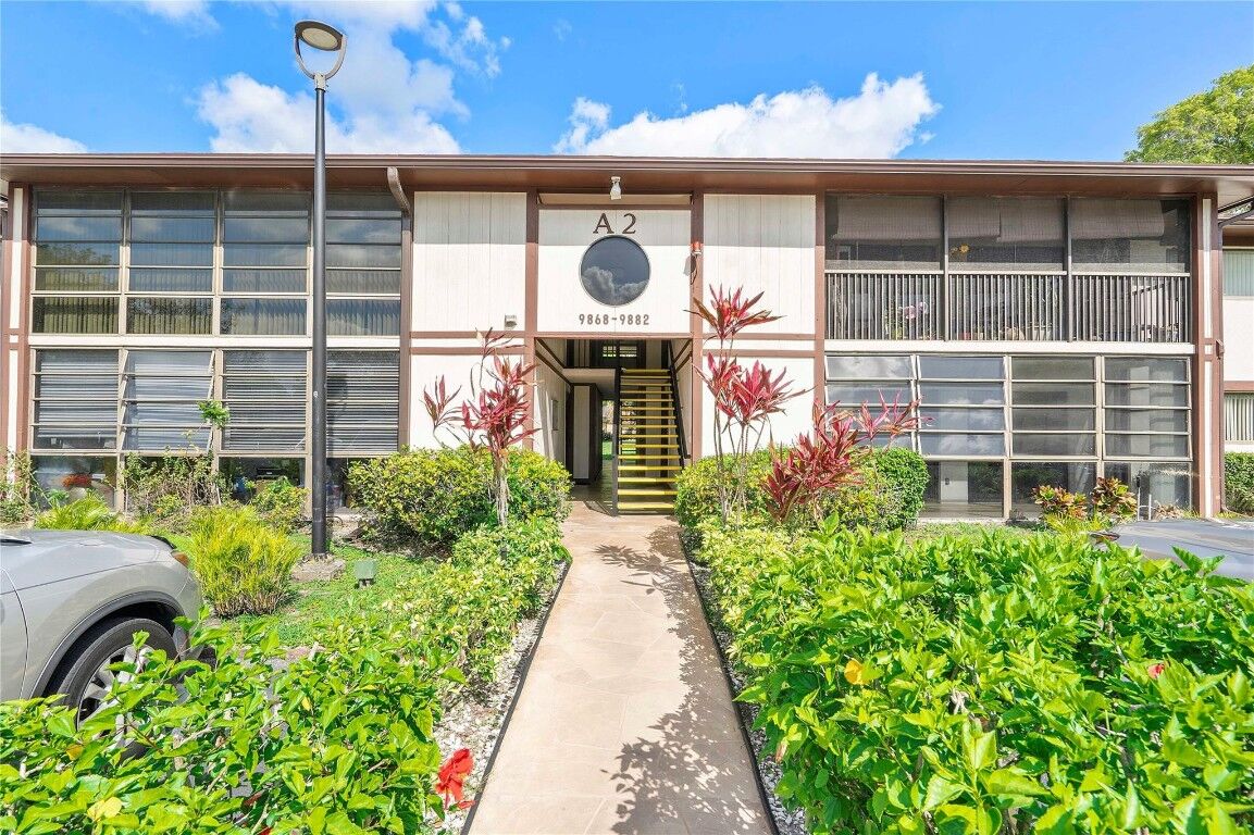 Property Photo:  9870 S Belfort Circle 108  FL 33321 