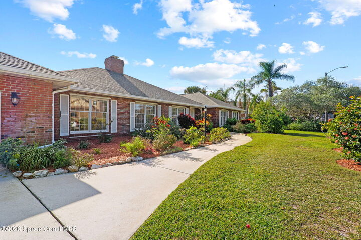 Property Photo:  835 Sunswept Road NE  FL 32905 