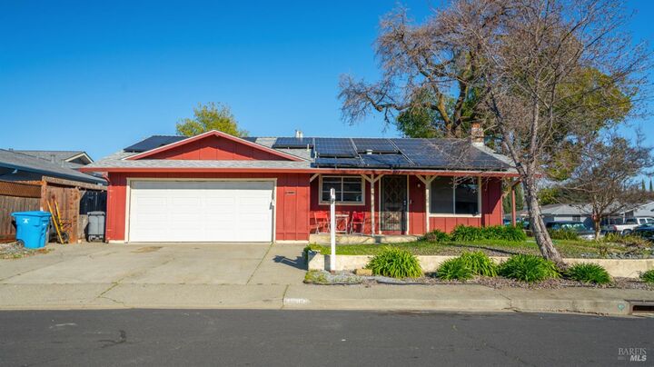 Property Photo:  309 Adobe Drive  CA 95687 