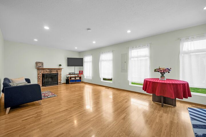 Property Photo:  773 Prairie Avenue  BC V3B 1R9 