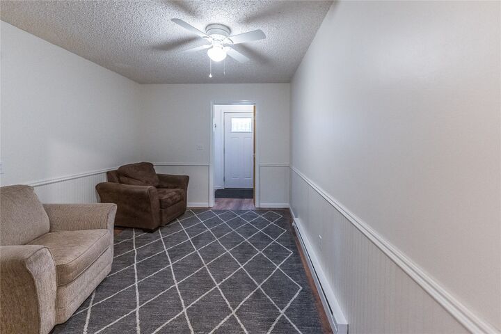 Property Photo:  9578 Vestal Parkway West 2  NY 13732 