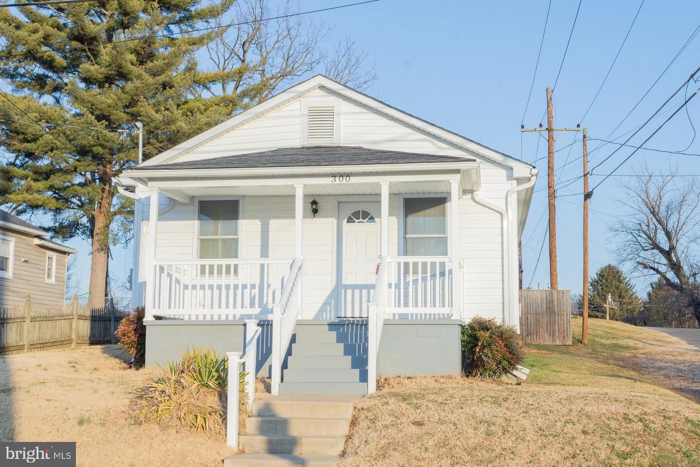 Property Photo:  300 W 4th Avenue  WV 25438 