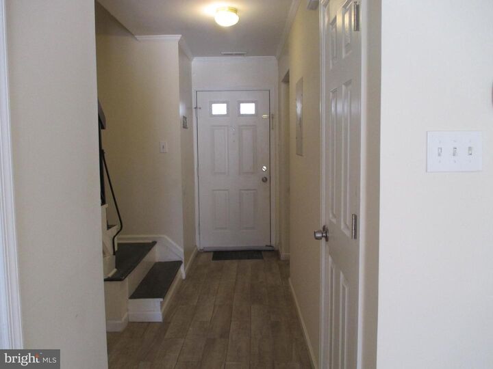 Property Photo:  14 Chatham Court  NJ 08520 