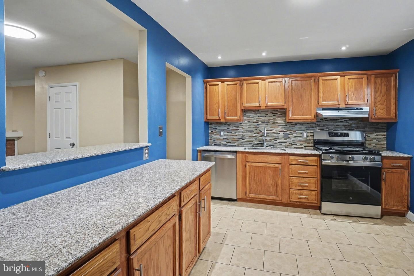 Property Photo:  1280 Fox Run  PA 19606 