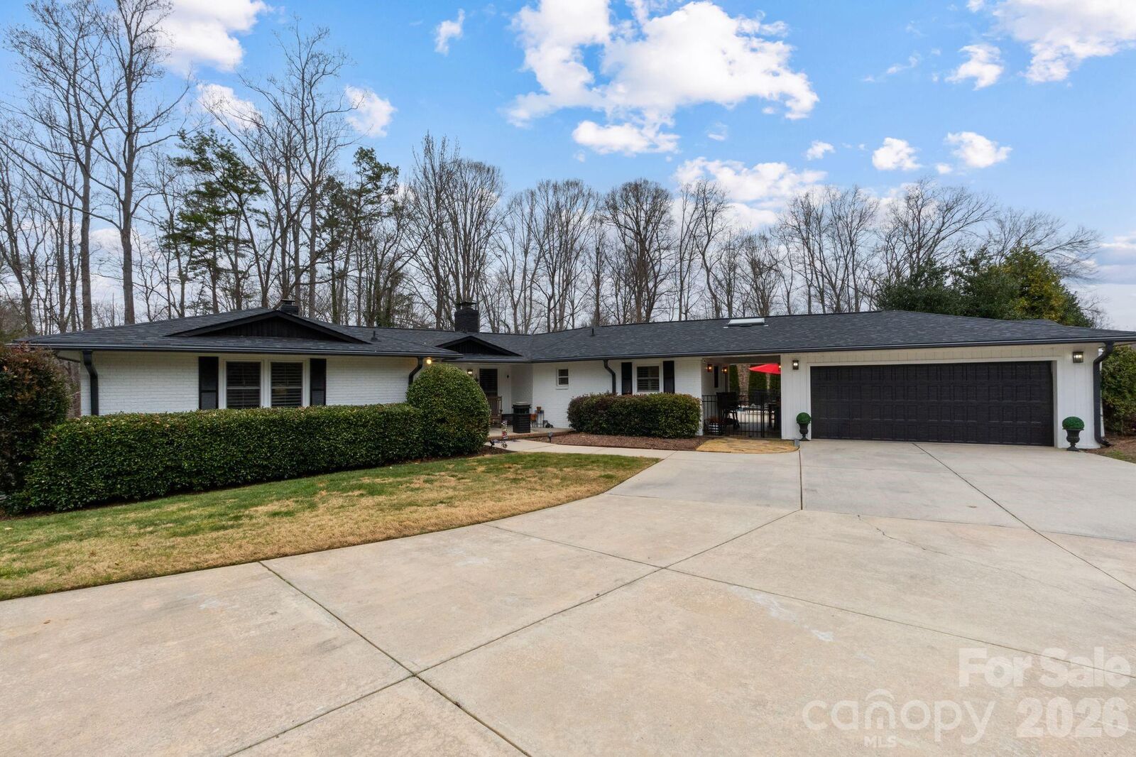 Property Photo: 809 Creek Bluff Road SC 29732