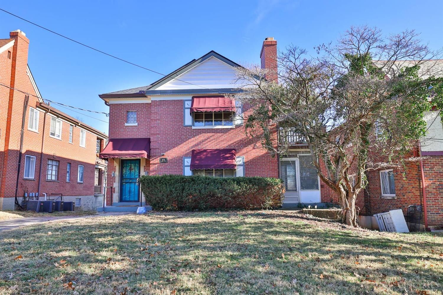 Property Photo:  6618 Ravenal Court  OH 45213 