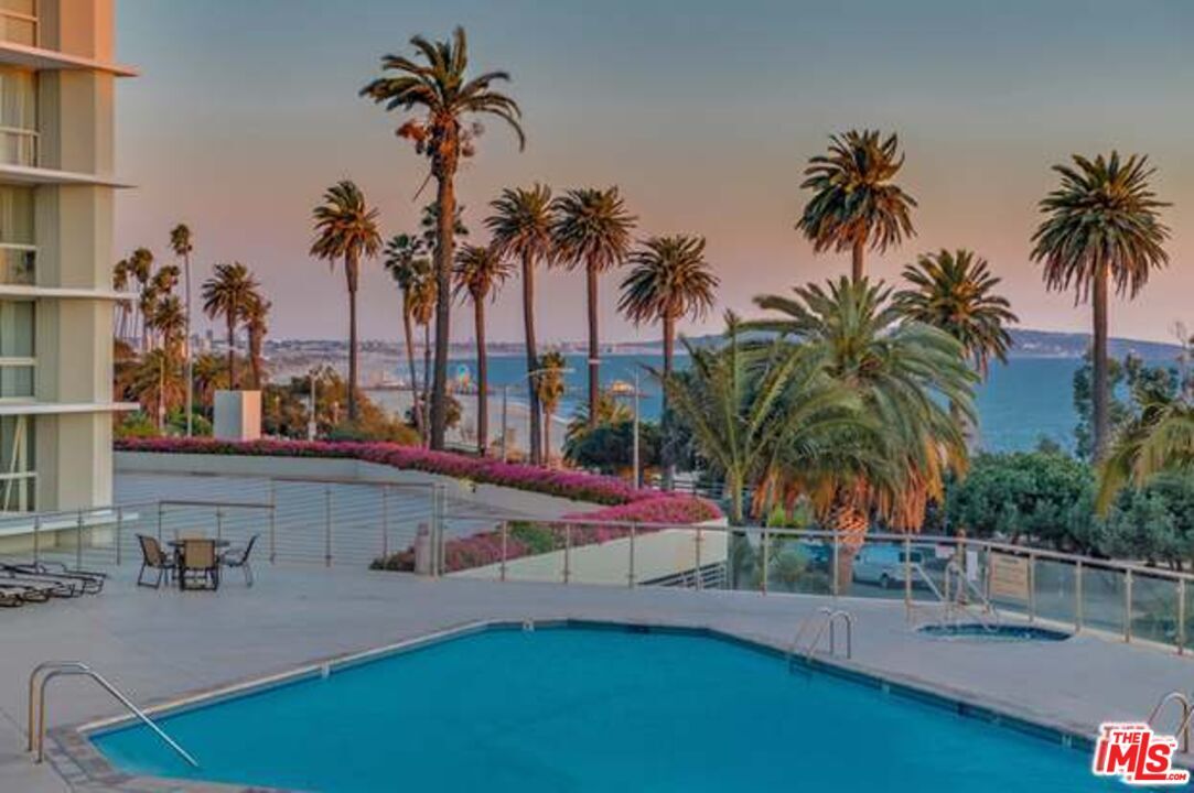 Property Photo: 201 Ocean Ave CA 90402