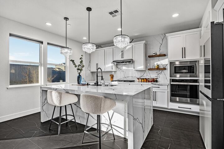 Property Photo:  259 Eagle Nest Dr  CA 94561 