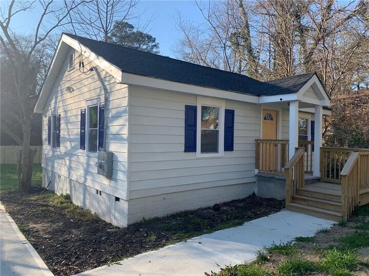 Property Photo:  116 Holly Road NW  GA 30314 