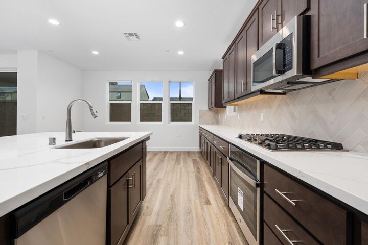 Property Photo:  352 Huckleberry Road S  CA 93636 