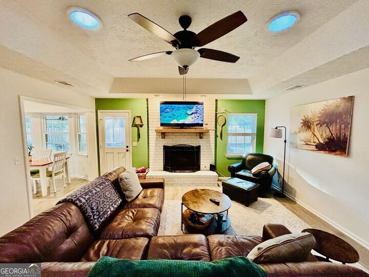 Property Photo: 7 Goldfinch Court W GA 31419