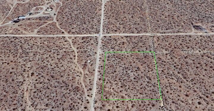 Property Photo: 34630 Longview &Amp Ave V2 Road CA 93553